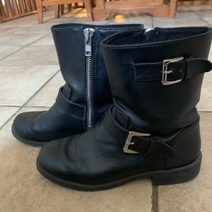Black Moto Boot with Buckles